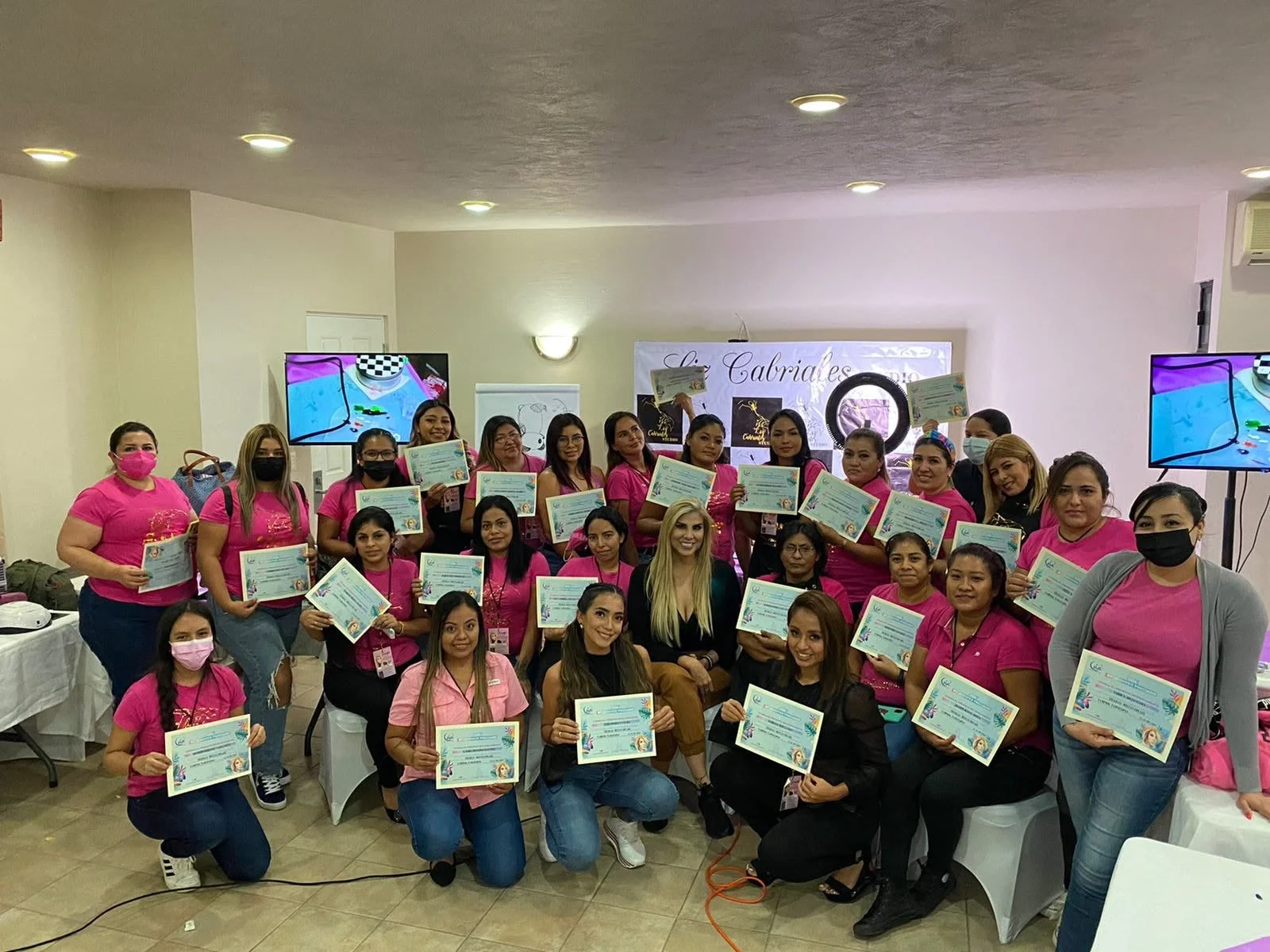 Técnicas Mixtas con Gel
