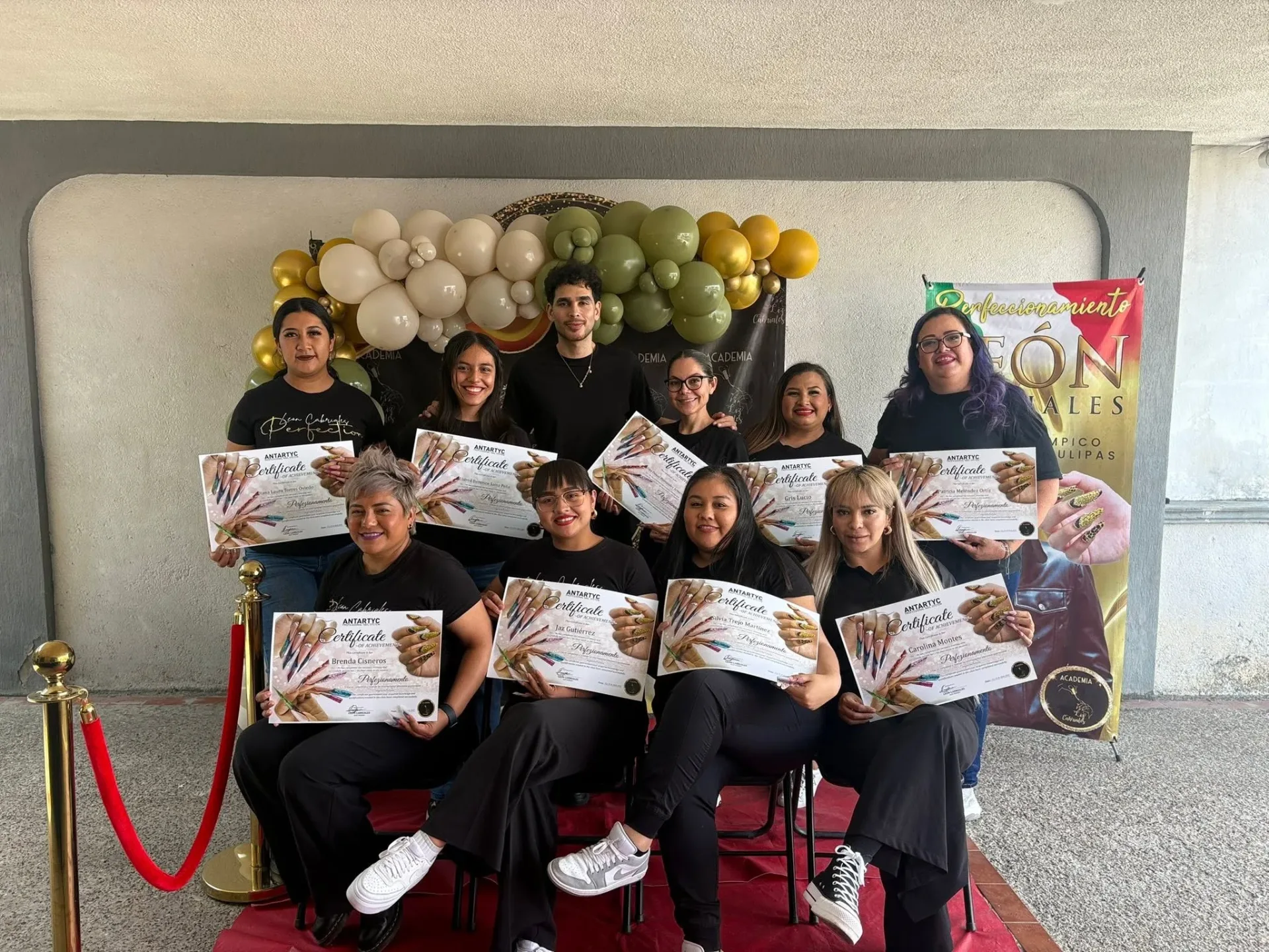 Curso impartido por el Master León Cabriales con el Tema de Perfeccionamiento.