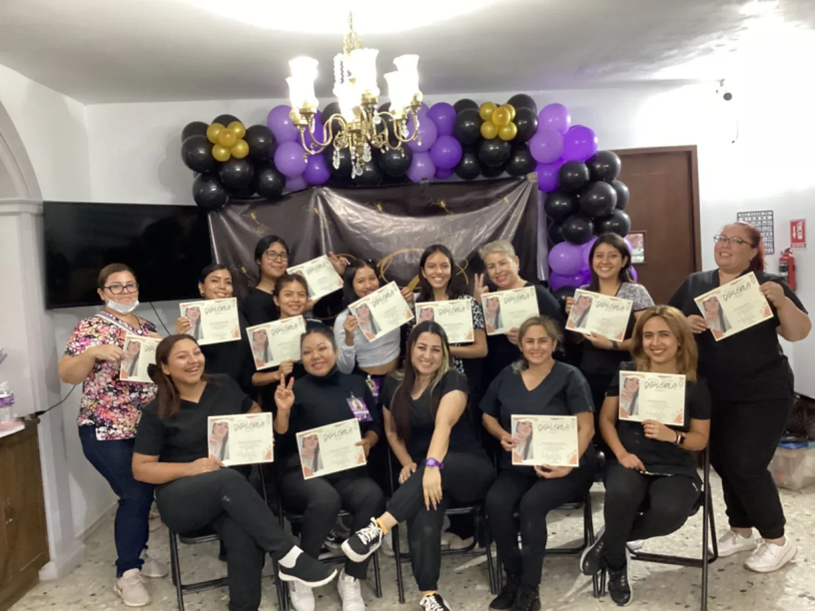 Curso impartido por la Master Meyda Salamanca con el Tema de Pedicure Pro.