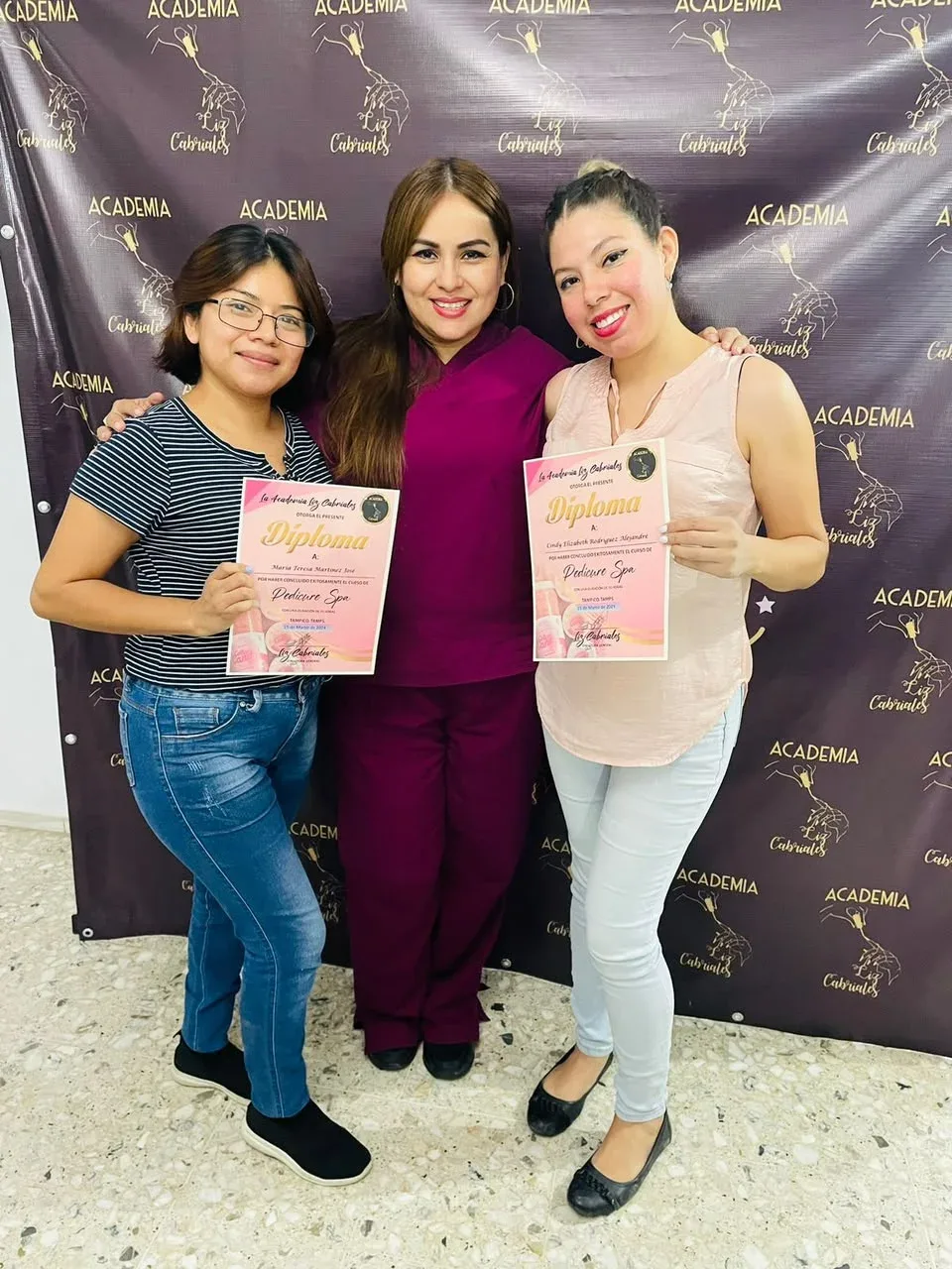 Curso impartido por la Mtra. Liz Cabriales con el Módulo 1 de Pedicure Spa