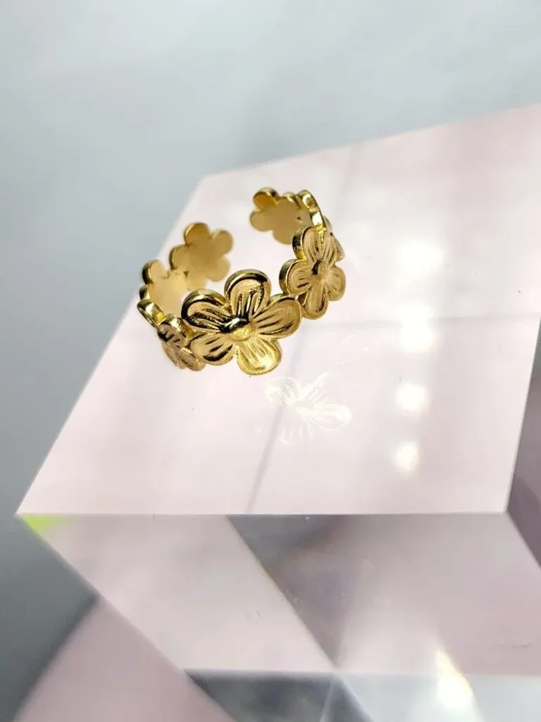 Anillo flor oro